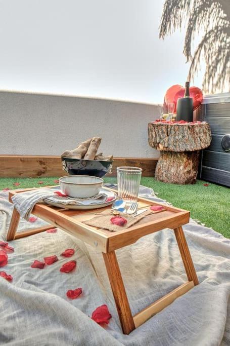 Suite Con Jacuzzi En La Montana. Catadau Exterior foto